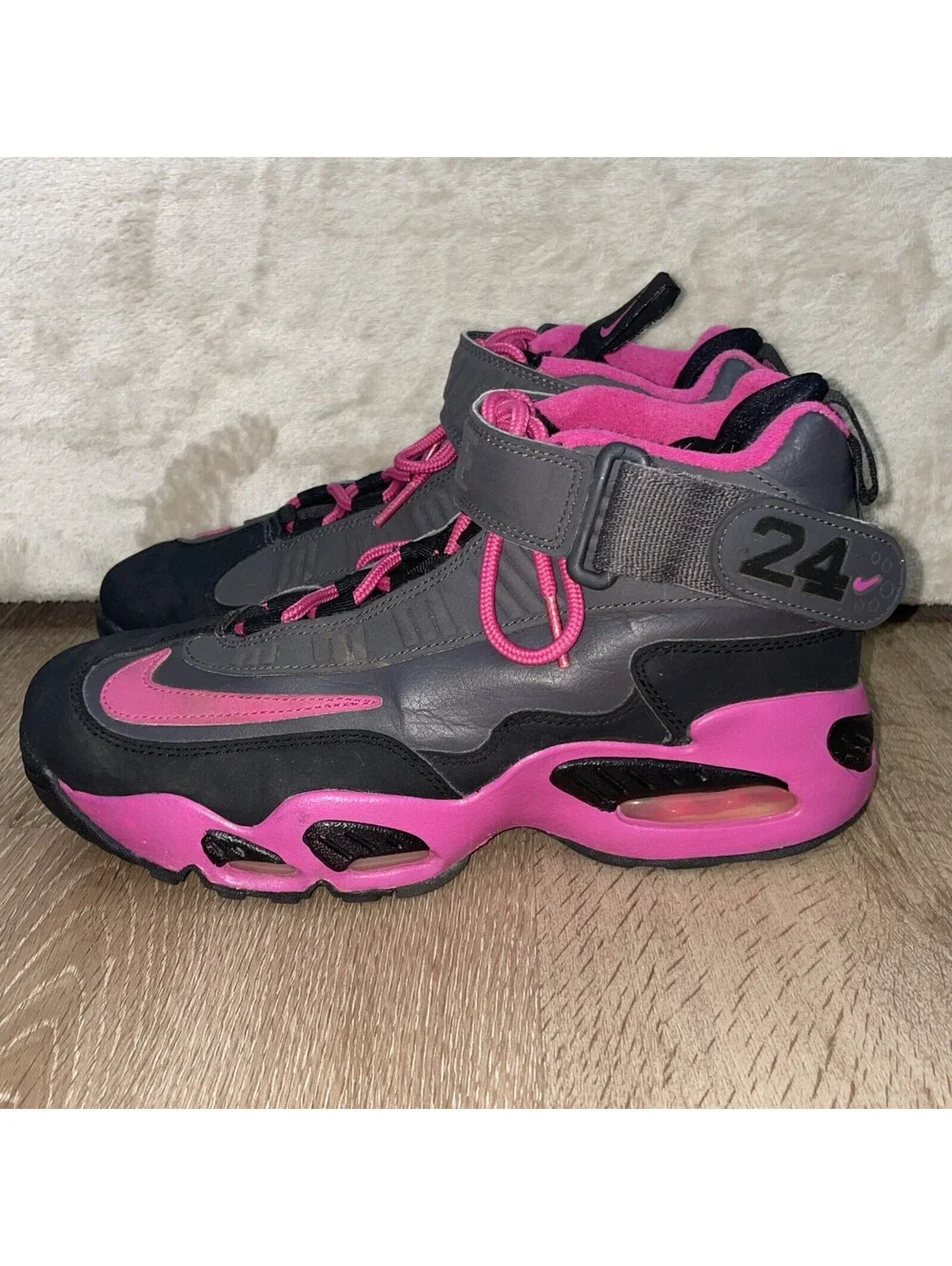 Nike Air Griffey Max 1 GS Black Gray Pink Retro Sneakers Ken Griffey Jr. Sz 5.5Y